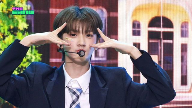 FANTASY BOYS - 분명 그녀가 나를 보고 웃잖아 [THE SHOW 240528]