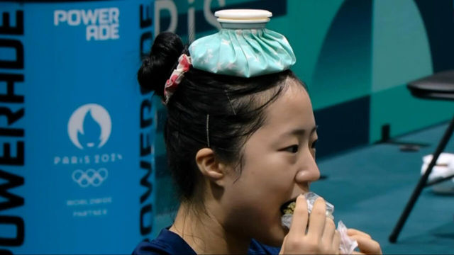 ‘엄마 주먹밥’ 삐약이 신유빈 힘의 원천 [여자 단식 8강]