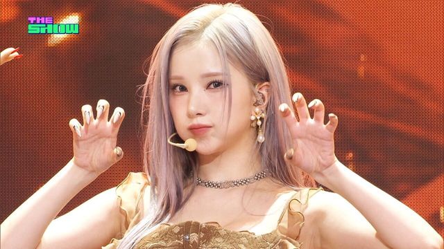 VIVIZ - Shhh! (비비지, Shhh!) [THE SHOW 241112]