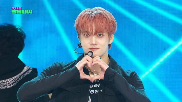 나는 SOLO 스튜디오 패널 장면